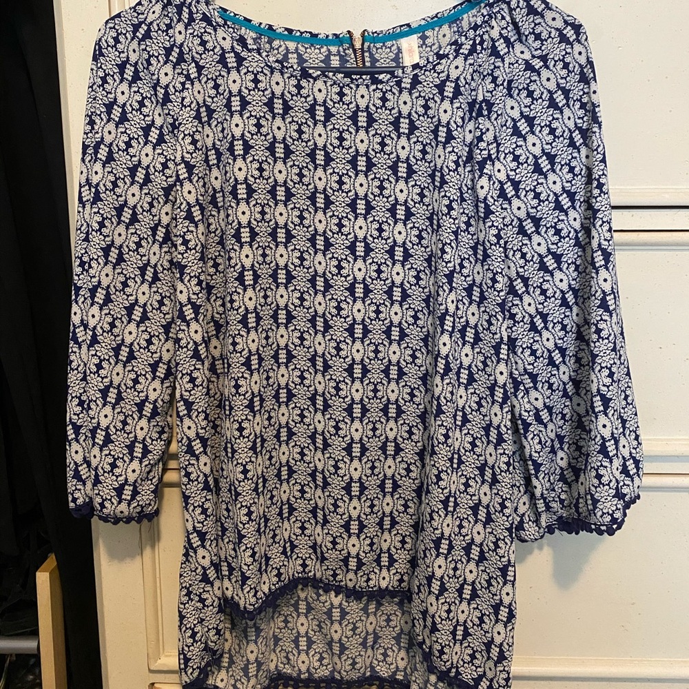 Dark blue and white loose fitted shirt